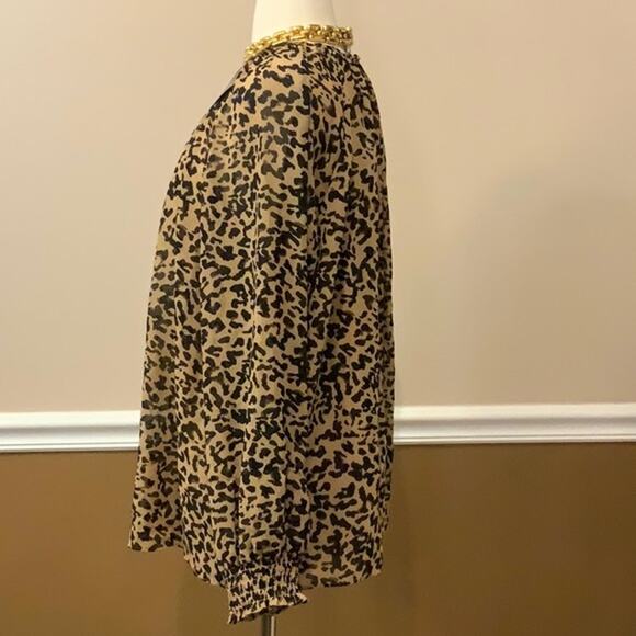 Ava & Viv Plus Size Leopard Print Blouse with Cami - Picture 2 of 6